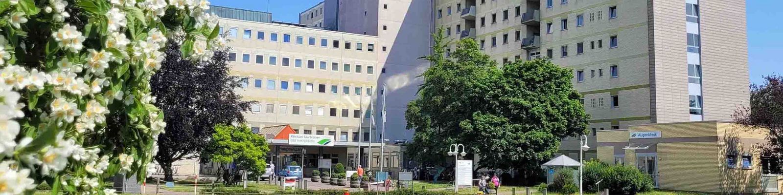 Klinikum Saarbrücken - DER WINTERBERG Gebäudeansicht Klinikum_Saarbruecken_Gebaeudeansicht_zum_Download_web.jpg