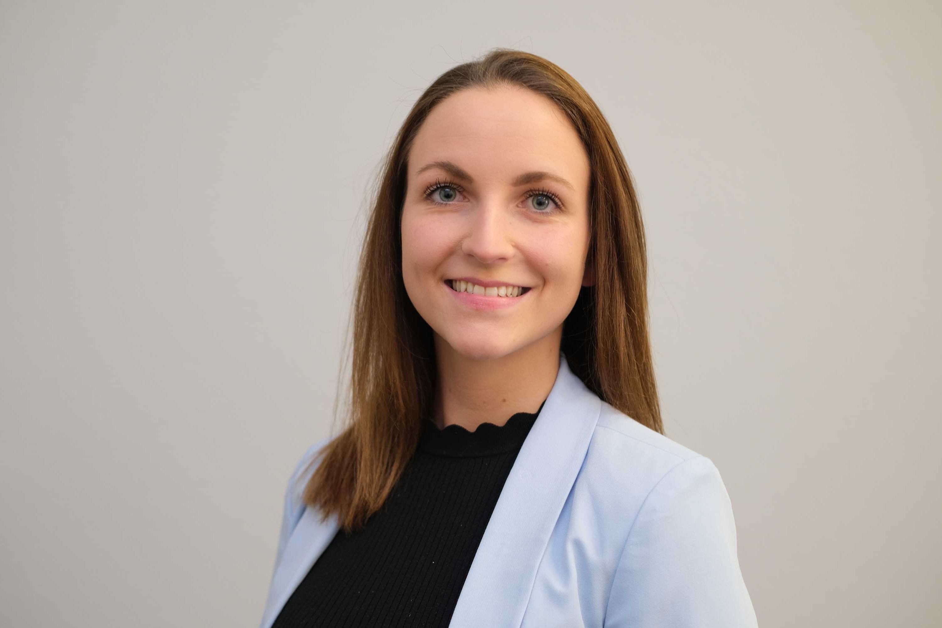 Portraitfoto Jennifer Wälz