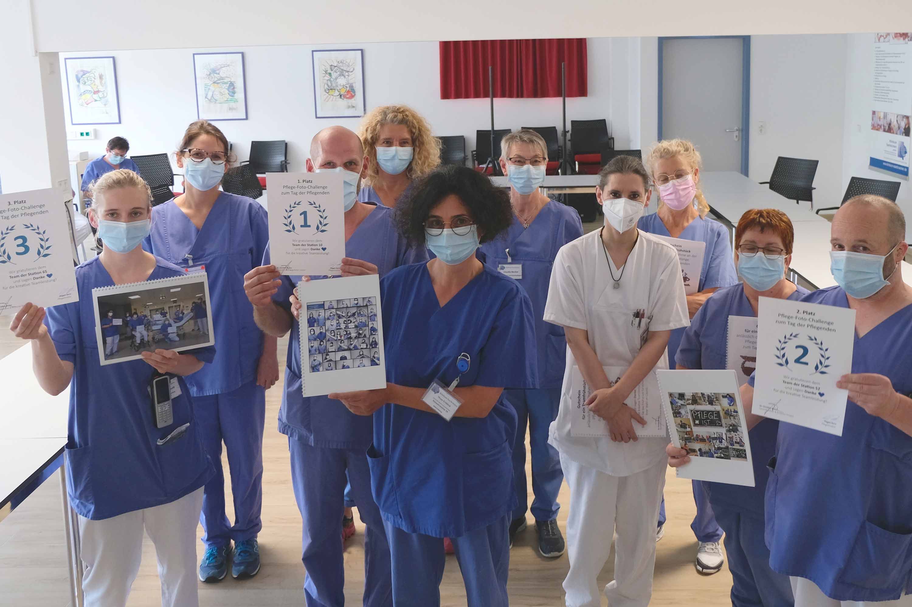 Preisträger der Pflege-Foto-Challenge im Klinikum Saarbrücken auf dem Winterberg