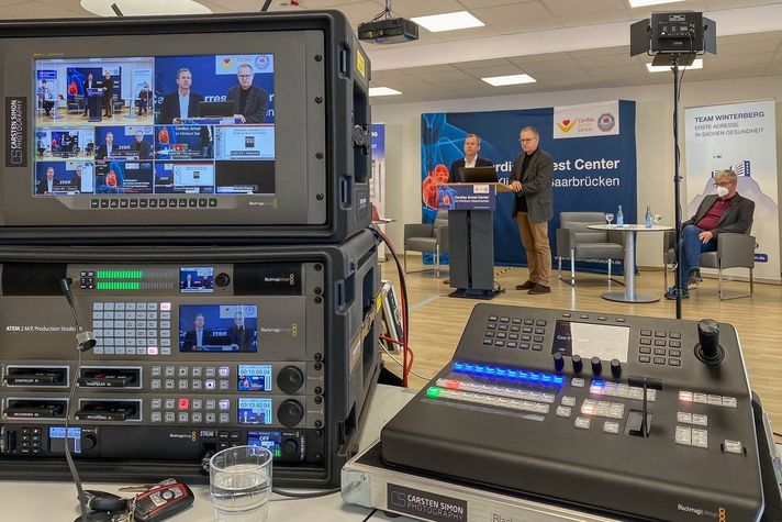 Videotechnik und Referenten beim Symposium des Cardiac Arrest Centers im Klinikum Saarbrücken