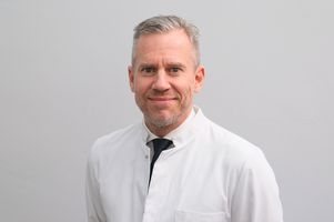 Portraitfoto Chefarzt Prof. Dr. Florian Custodis