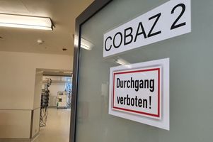 Schild COBAZ