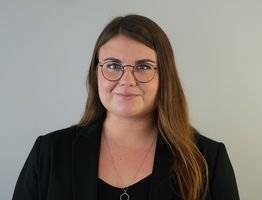 Portraitfoto Manuela Zewe