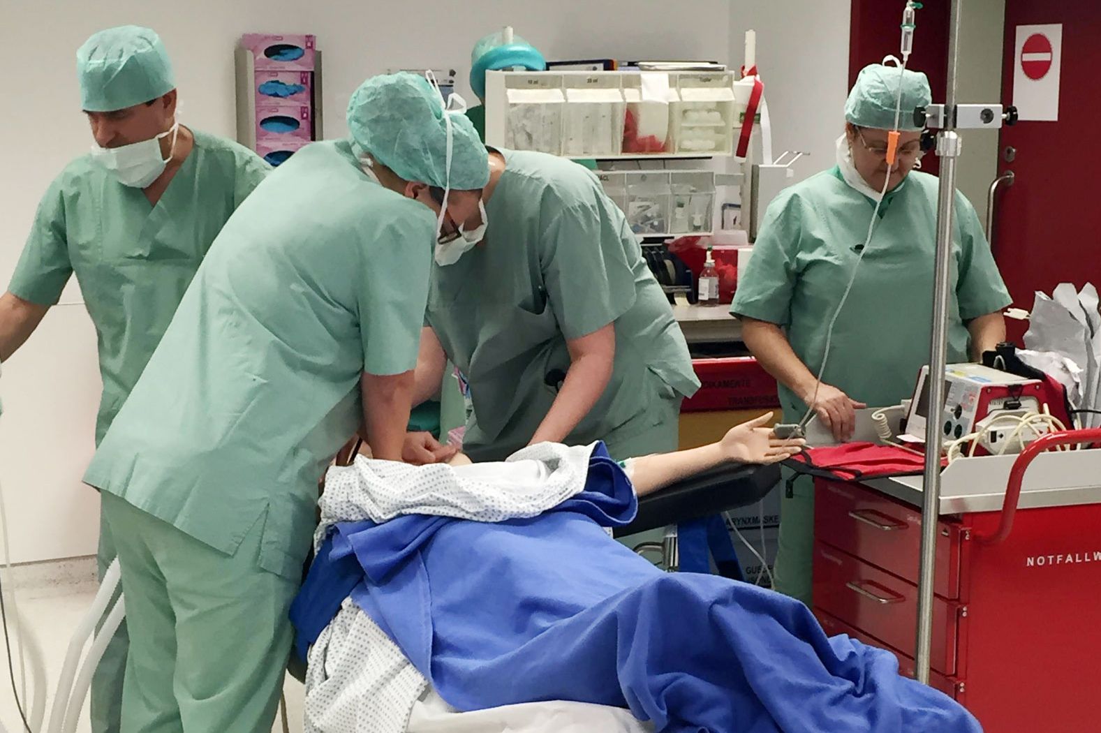 Reanimationstraining im Klinikum Saarbrücken - Perioperatives Zwischenfallmanagement