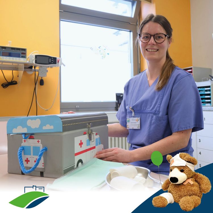 Serie #TeamKiKli: C1 – Pflege, die verbindet; Helena Nickels im Behandlungszimmer