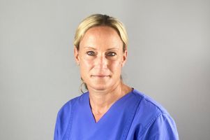 Portrait Simone Schmitt (Pflegerische Leitung Untersuchungs- und Behandlungszentrum