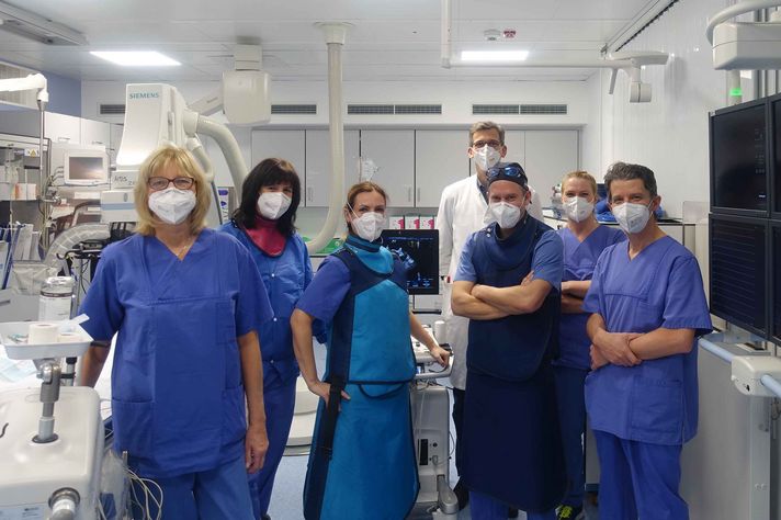 Teamfoto Herzkatheterlabor im Klinikum Saarbrücken