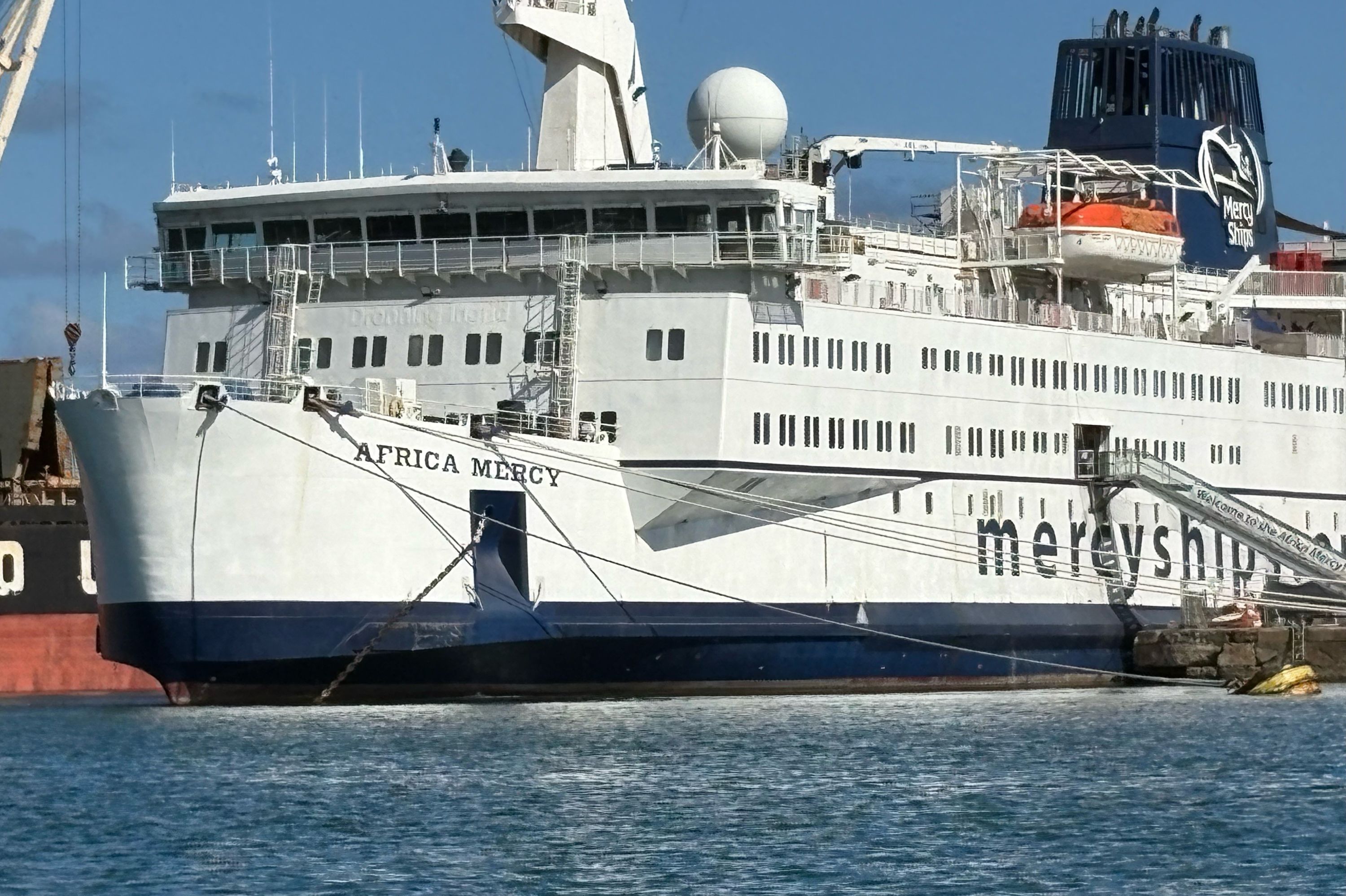 Das Hospitalschiff "Africa Mercy".