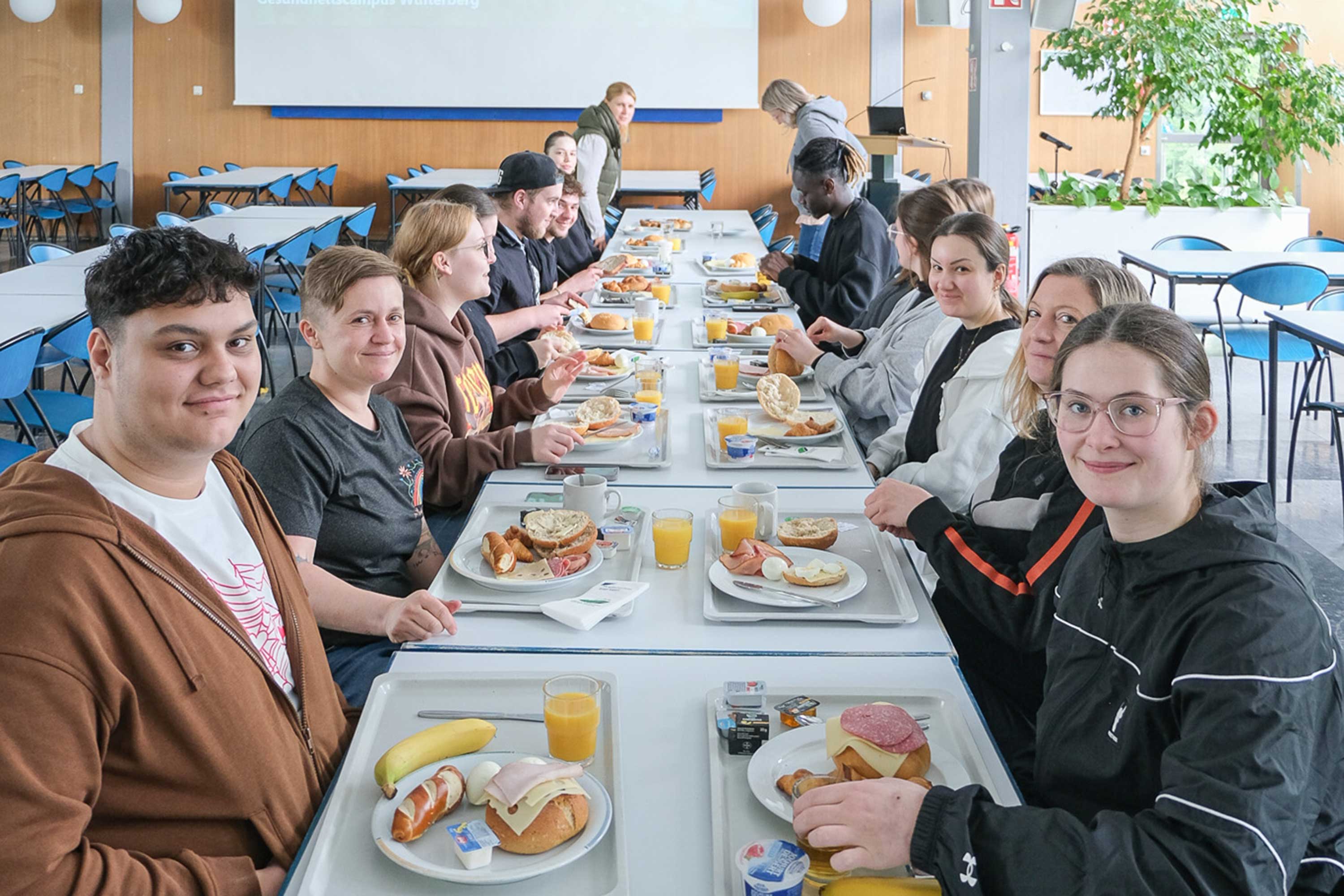 Pflegekräfte, Frühstück, Internationaler Tag der Pflegenden