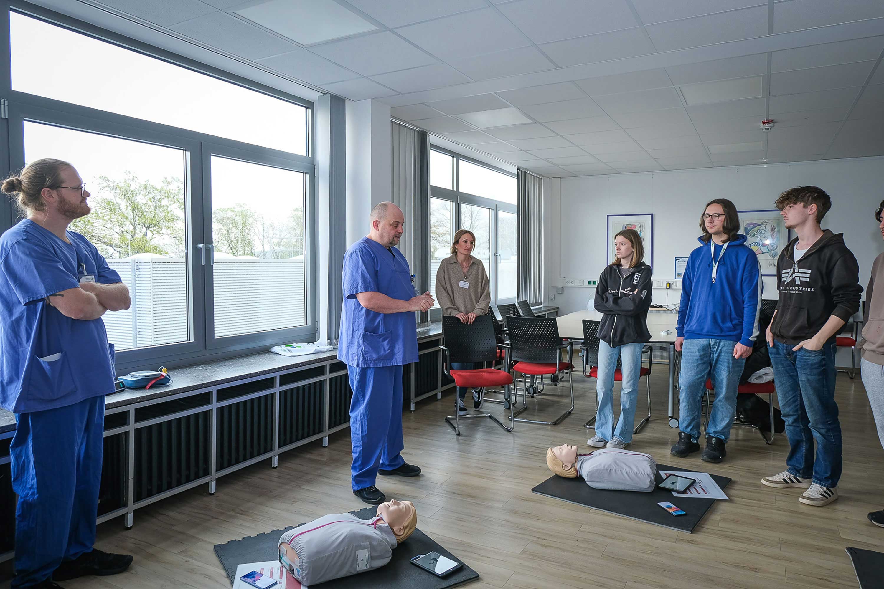 Schüler der GemS Völklingen beim Besuch des Klinikums Saarbrücken